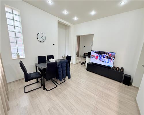 Casa 5 camere, in Ploiesti, zona Bd. Castanilor/ Gara de Sud.