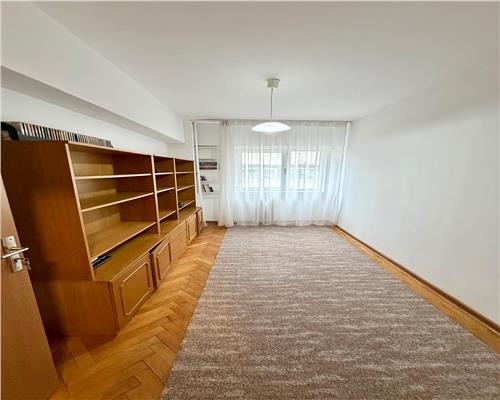 Apartament 3 camere, in Ploiesti, zona Parcul Mihai Viteazul.