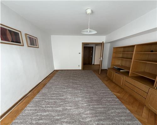 Apartament 3 camere, in Ploiesti, zona Parcul Mihai Viteazul
