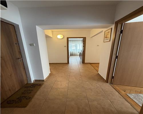 Apartament 3 camere, in Ploiesti, zona Parcul Mihai Viteazul
