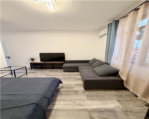 Garsoniera dubla, centrala, parcare proprie, Ploiesti,Sala Sporturilor