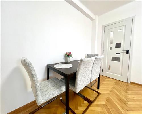 Apartament 2 camere, renovat, ultracentral, Ploiesti