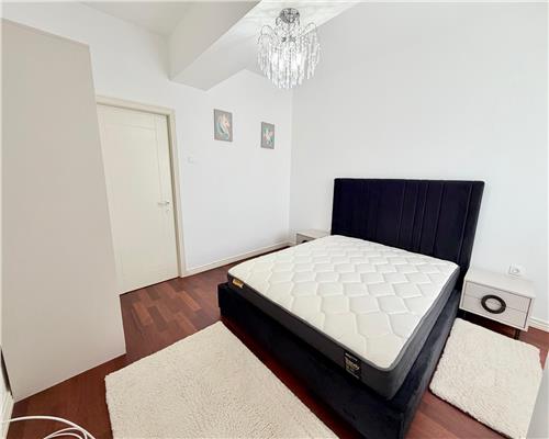 Apartament 4 camere, 2 parcari subterane, Ploiesti, ultracentral.