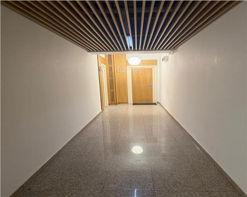 Apartament 4 camere, 2 parcari subterane, Ploiesti, ultracentral.