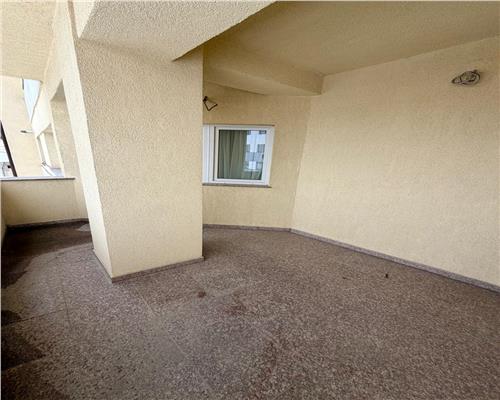 Apartament 4 camere, 2 parcari subterane, Ploiesti, ultracentral.