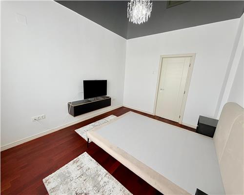 Apartament 4 camere, 2 parcari subterane, Ploiesti, ultracentral.