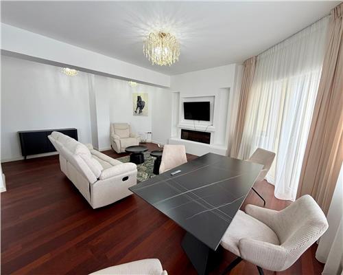 Apartament 4 camere, 2 parcari subterane, Ploiesti, ultracentral.