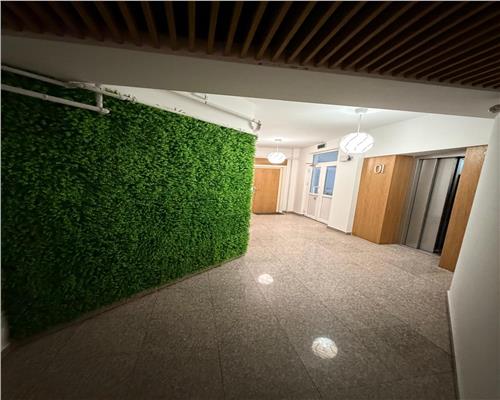 Apartament 4 camere, 2 parcari subterane, Ploiesti, ultracentral.