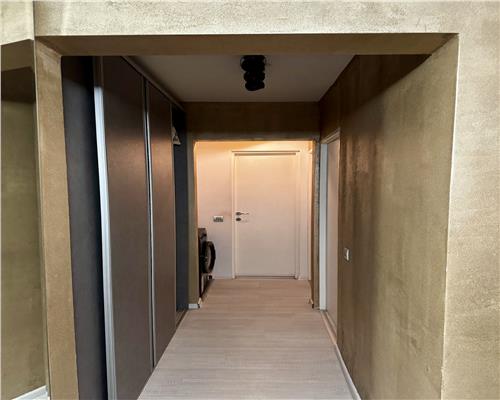 Apartament 3 camere, decomandat, Ploiești, Democratiei/ Bd. Castanilor