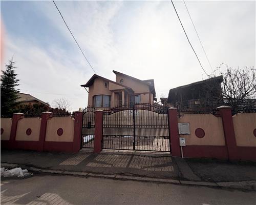Casa 6 camere + mansarda , cu garaj , beci , Ploiesti , central