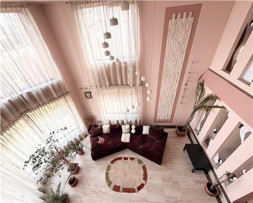 Casa 6 camere + mansarda , cu garaj , beci , Ploiesti , central