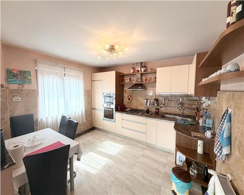 Casa 6 camere + mansarda , cu garaj , beci , Ploiesti , central