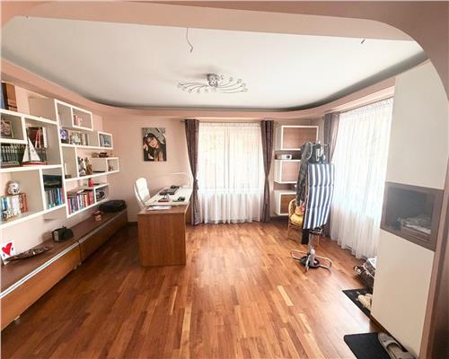 Casa 6 camere + mansarda , cu garaj , beci , Ploiesti , central