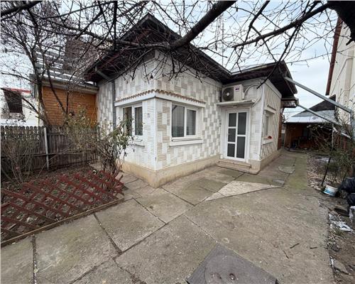 Casa, anexe si teren, in Ploiesti, zona Lupeni.