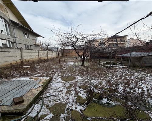 Casa, anexe si teren, in Ploiesti, zona Lupeni.