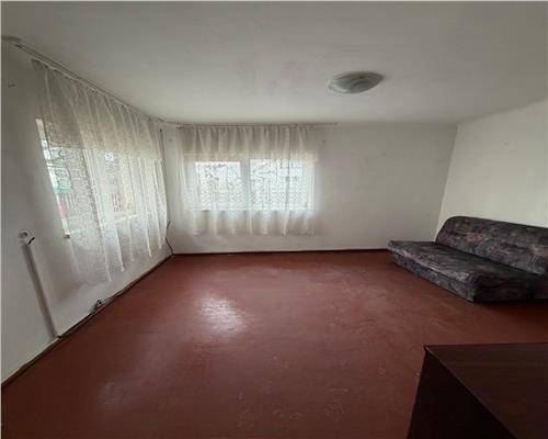 Casa, anexe si teren, in Ploiesti, zona Lupeni.