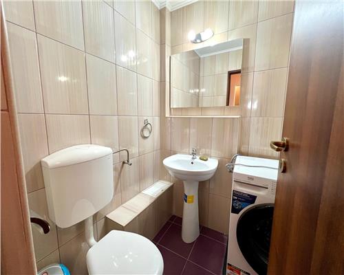 Apartament 3 camere, decomandat, zona Sala Sporturilor, Ploiesti