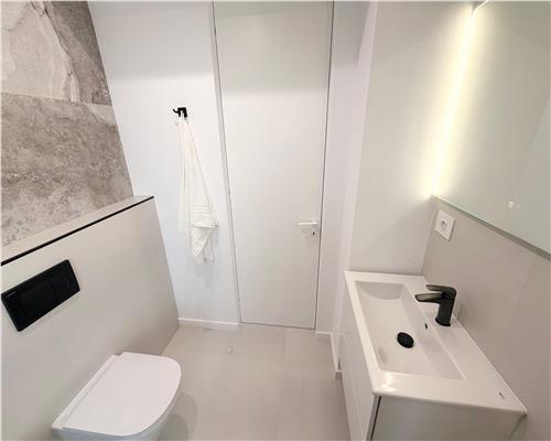 Apartament 3 camere, loc de parcare , Ploiesti, ultracentral