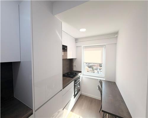 Apartament 2 camere, loc de parcare , Ploiesti, ultracentral