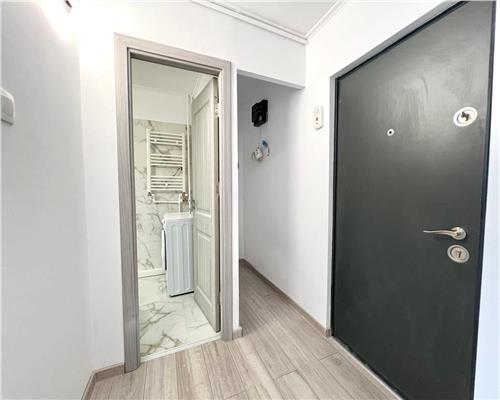 Garsoniera recent renovata, Mihai Bravu , Ploiesti