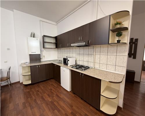 Apartament 2 camere, zona ultracentrala, Ploiesti