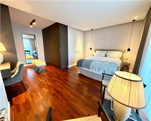 Apartament 3 camere alcatuit din 2 ap de 2 camere unite,Ploiesti,Alber