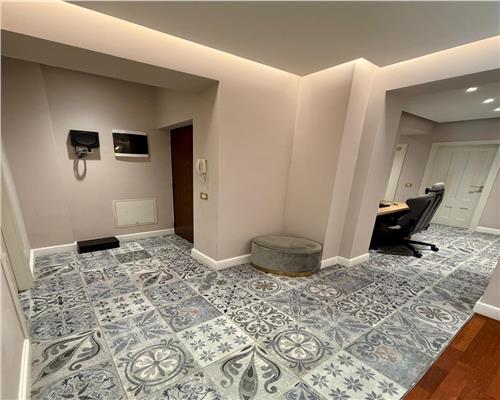 Apartament 3 camere alcatuit din 2 ap de 2 camere unite,Ploiesti,Alber