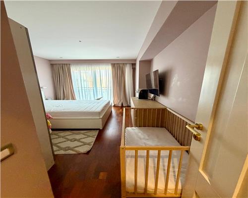 Apartament 3 camere alcatuit din 2 ap de 2 camere unite,Ploiesti,Alber