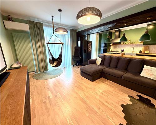 Apartament 3 camere,curte proprie,2 locuri de parcare, Ploiesti,Albert