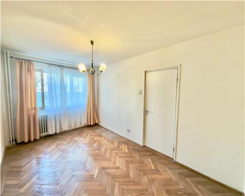 Apartament 2 camere  , central, zona Cina , Ploiesti