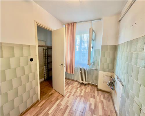 Apartament 2 camere  , central, zona Cina , Ploiesti