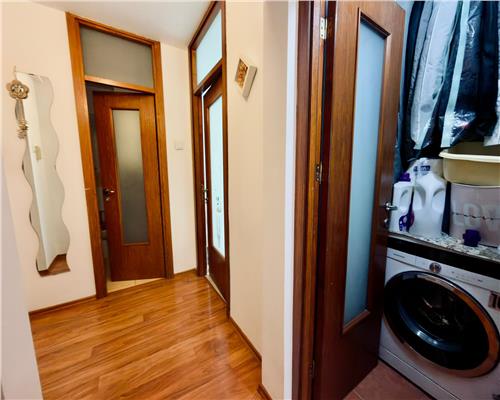 Apartament 3 camere , zona centrala , Ploiesti , mobilat complet