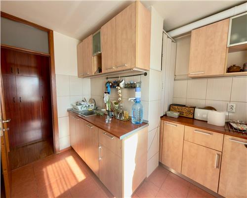 Apartament 3 camere , zona centrala , Ploiesti , mobilat complet