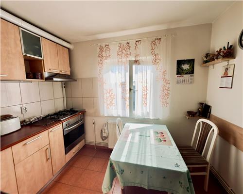 Apartament 3 camere , zona centrala , Ploiesti , mobilat complet