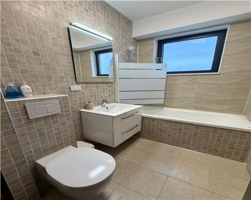 Apartament 3 camere, bloc 2020, Ploiesti, zona Republicii/ Caraiman.