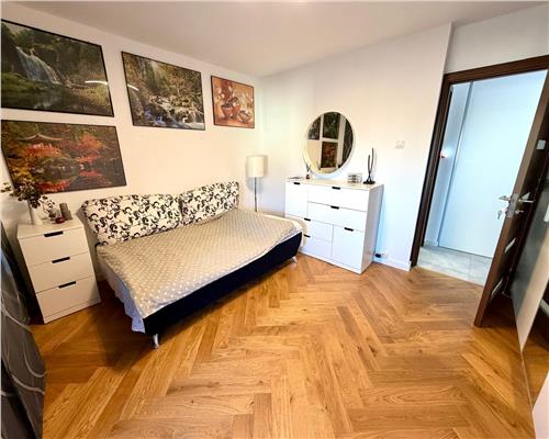 Apartament 3 camere, complet renovat, in Ploiesti, zona Gh. Doja.