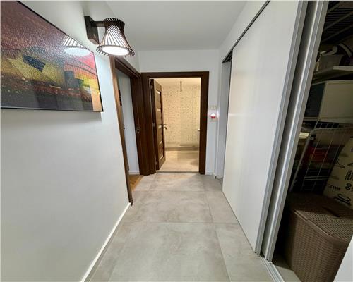 Apartament 3 camere, complet renovat, in Ploiesti, zona Gh. Doja.