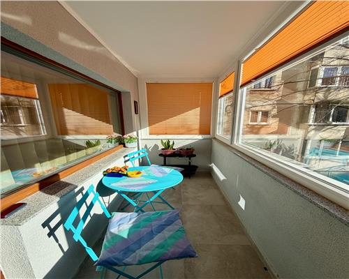 Apartament 3 camere, complet renovat, in Ploiesti, zona Gh. Doja.