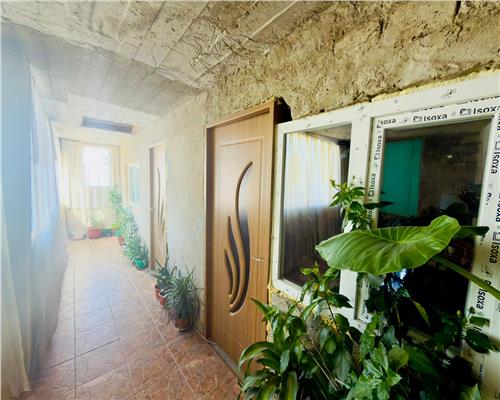 Casa 4 camere , semifinisata , cu beci , Ploiesti ,zona centrala