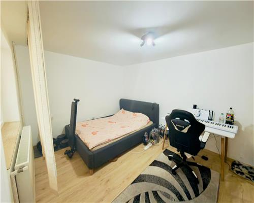 Casa 4 camere , semifinisata , cu beci , Ploiesti ,zona centrala