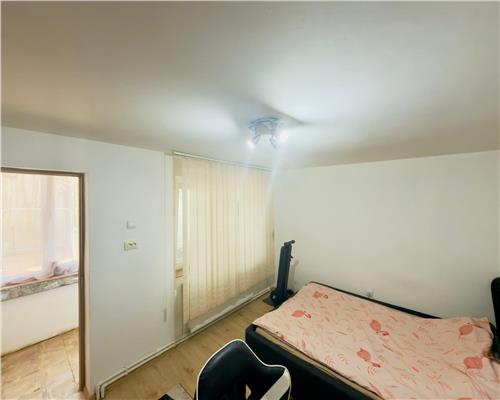 Casa 4 camere , semifinisata , cu beci , Ploiesti ,zona centrala