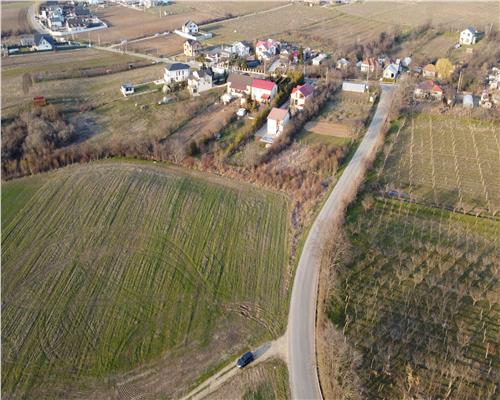 Teren intravilan 2500mp, Bucov