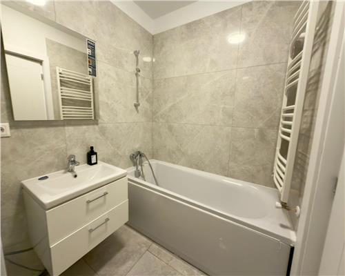 Apartament 3 camere, prima inchiriere, loc de parcare ,Ploiesti, Vest