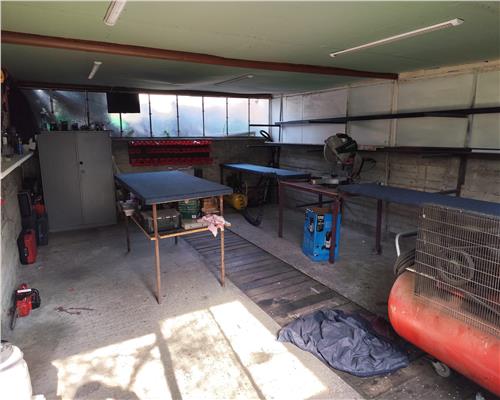 Casa, hala productie si teren, in Ploiesti, zona Malu Rosu.