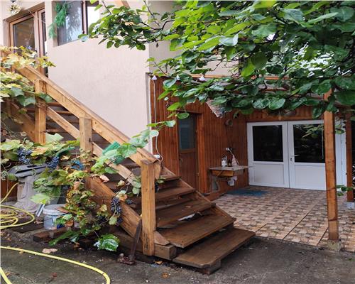 Casa, hala productie si teren, in Ploiesti, zona Malu Rosu.