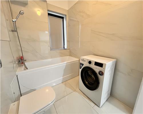Garsoniera, de lux, parcare, zona Vest, Ploiesti