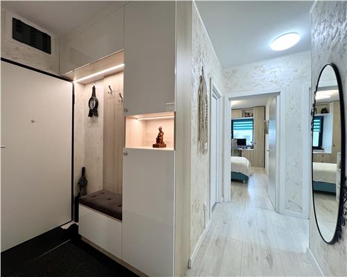 Apartament 3 camere, de lux, parcare privata, zona Vest, Ploiesti