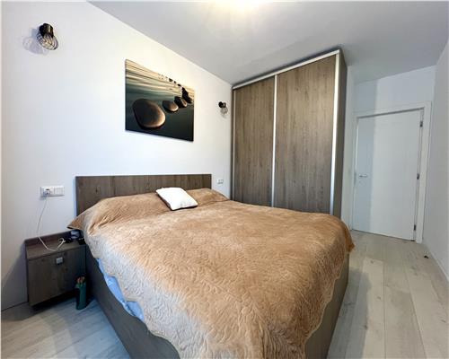 Apartament 3 camere, de lux, parcare privata, zona Vest, Ploiesti