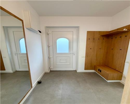 Casa 2 camere, in Ploiesti, Cartier Irish Park.