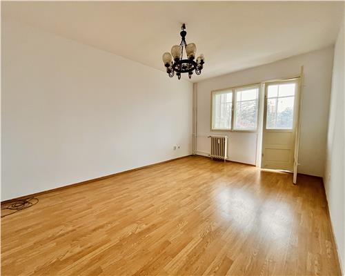 Apartament 4 camere, zona Vest, Ploiesti